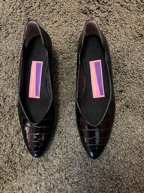 Susan Bennis/Warren Edwards Low Heel Shoes. Size 8.